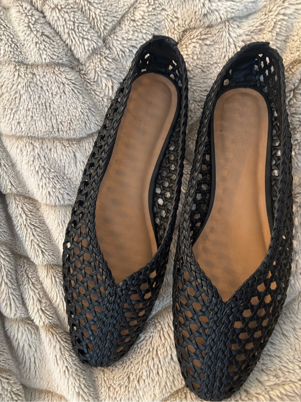 Black Woven Flats for Women